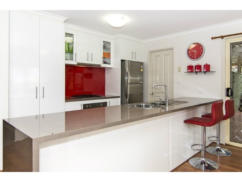 8 Satinwood Court, Glenvale QLD 4350