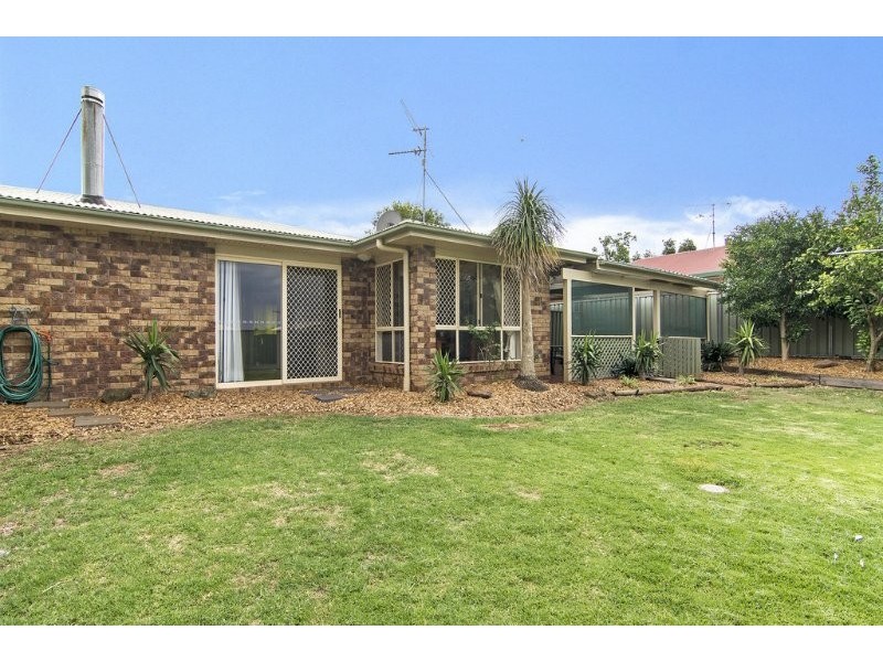 8 Satinwood Court, Glenvale QLD 4350