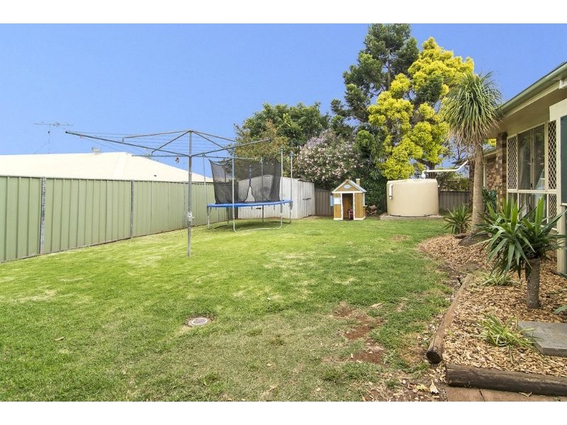 8 Satinwood Court, Glenvale QLD 4350