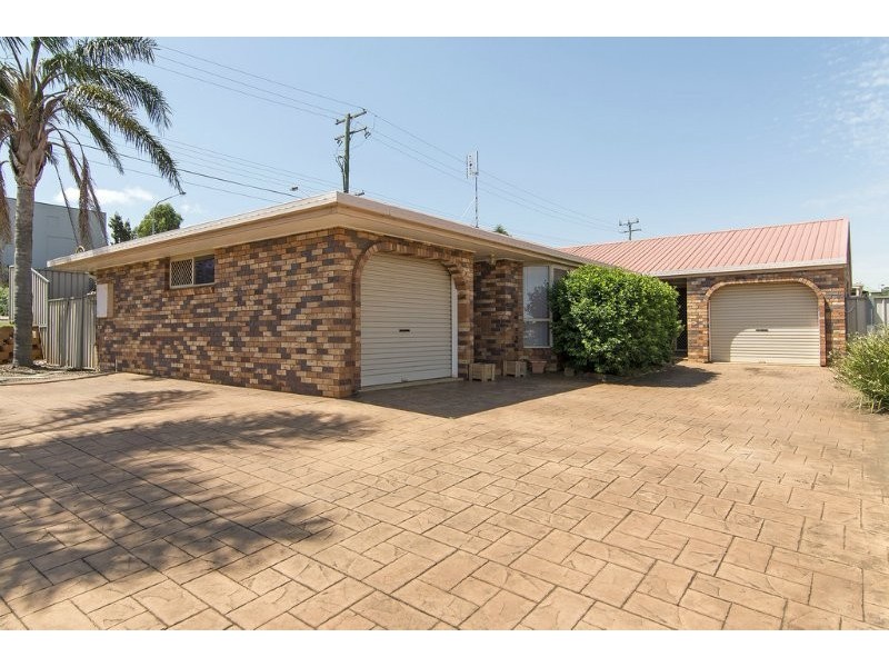 2 Beer Court, Kearneys Spring QLD 4350