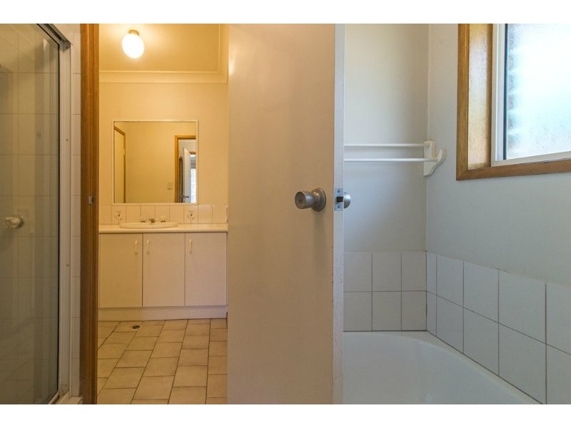 38 Riethmuller Street, Kearneys Spring QLD 4350
