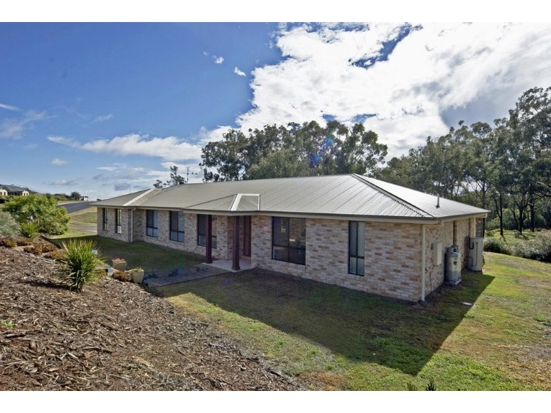 14 Holly Avenue, Highfields QLD 4352