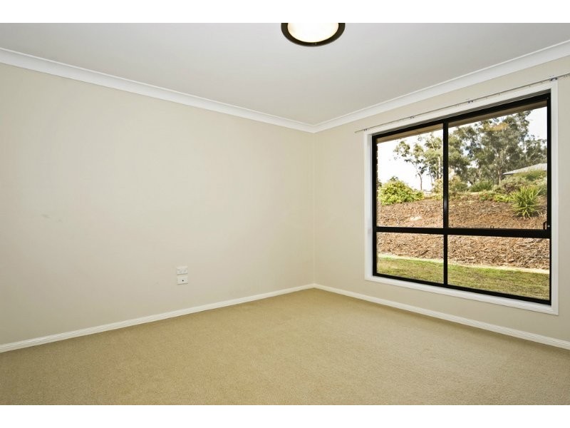 14 Holly Avenue, Highfields QLD 4352