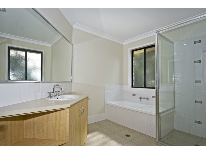 14 Holly Avenue, Highfields QLD 4352