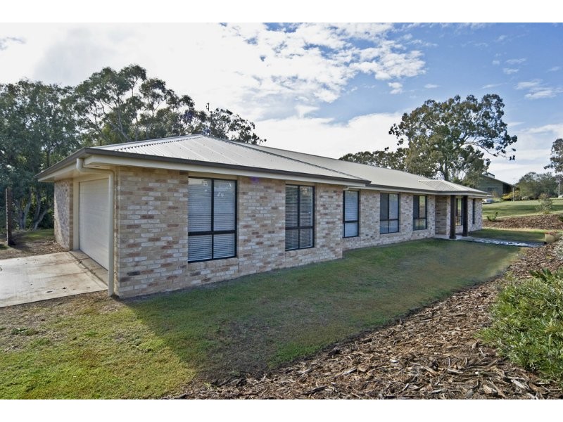 14 Holly Avenue, Highfields QLD 4352