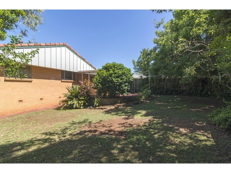 3 Spieker Street, Mount Lofty QLD 4350