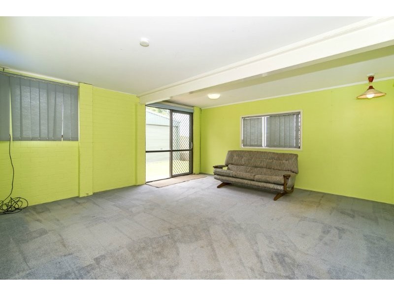 21 Knockator Crescent, Centenary Heights QLD 4350