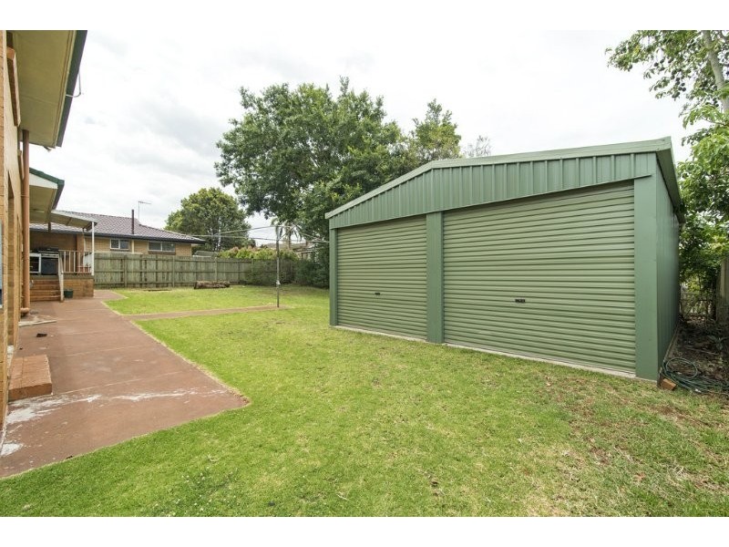 21 Knockator Crescent, Centenary Heights QLD 4350