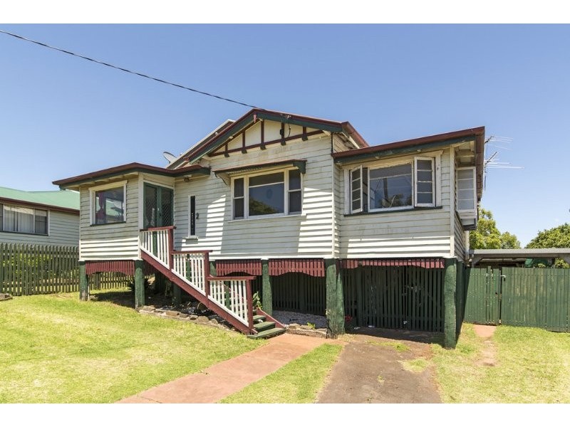 27A West Street, Newtown QLD 4350