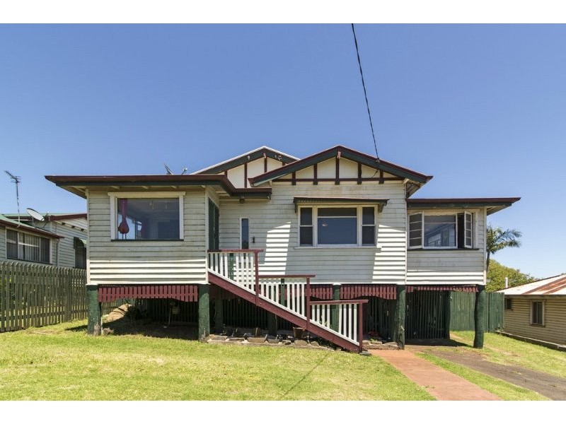 27A West Street, Newtown QLD 4350