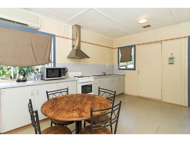 10 Mooney Street, Harlaxton QLD 4350