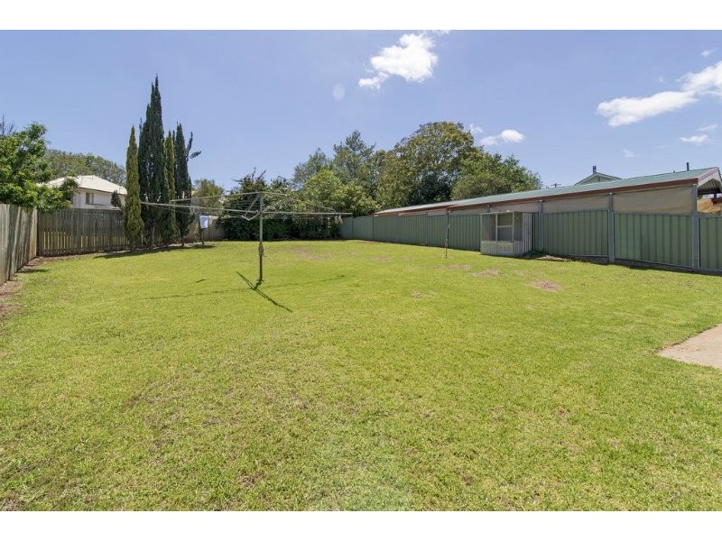 10 Mooney Street, Harlaxton QLD 4350