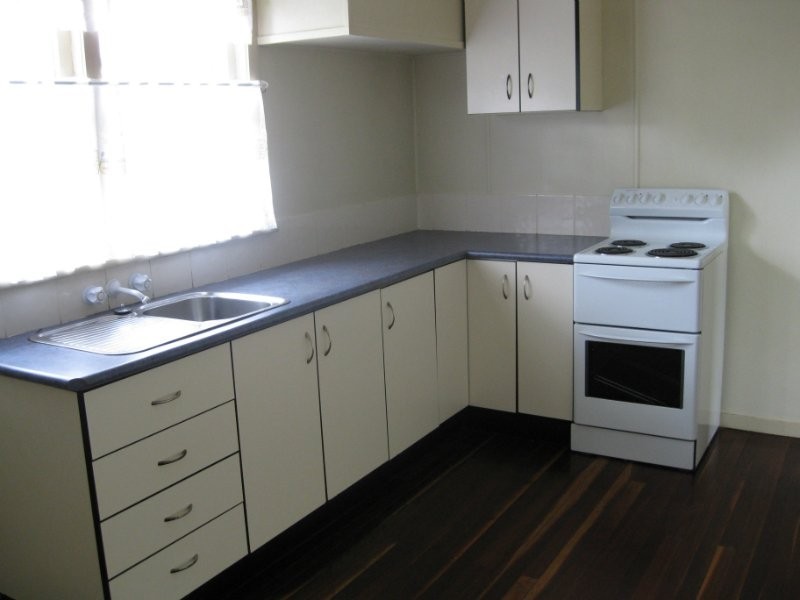 4 Robsart Street, North Toowoomba QLD 4350