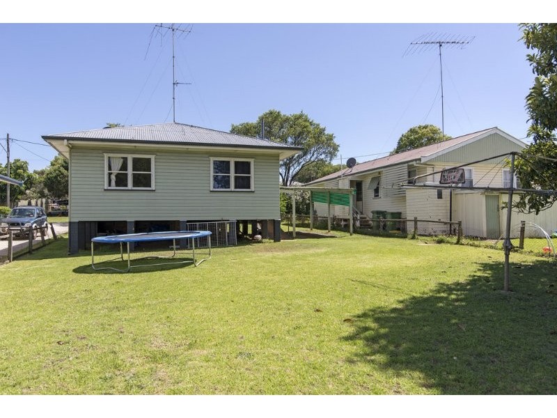 4 Robsart Street, North Toowoomba QLD 4350