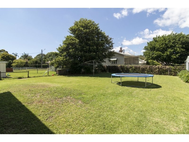 4 Robsart Street, North Toowoomba QLD 4350