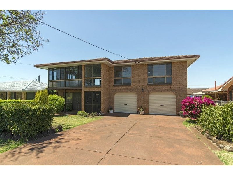 24 Edzill Street, Wilsonton Heights QLD 4350