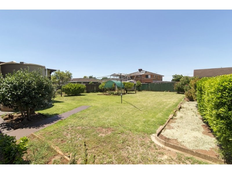 24 Edzill Street, Wilsonton Heights QLD 4350