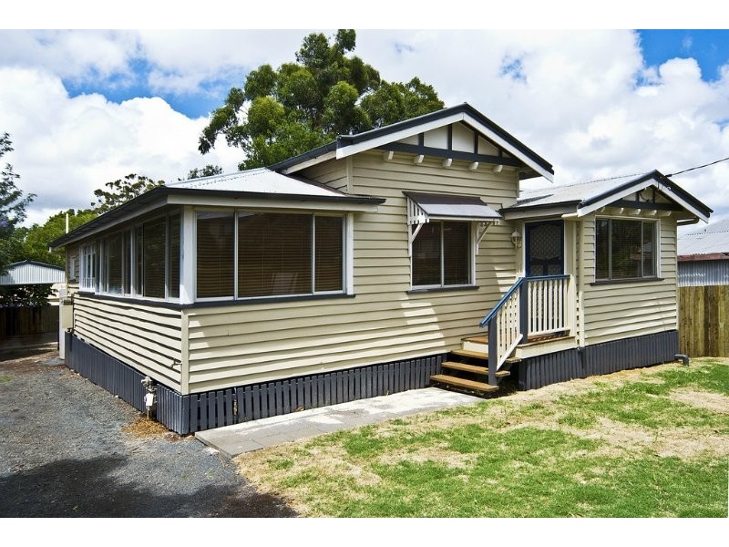 14 Sidney Street, North Toowoomba QLD 4350