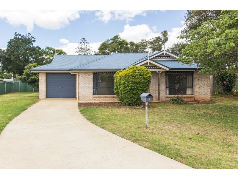 1 Lillian Court, Harristown QLD 4350