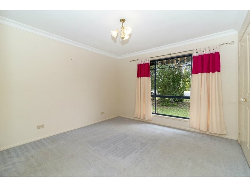 1 Lillian Court, Harristown QLD 4350