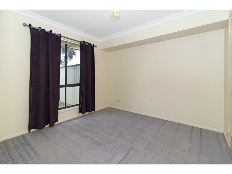 1 Lillian Court, Harristown QLD 4350