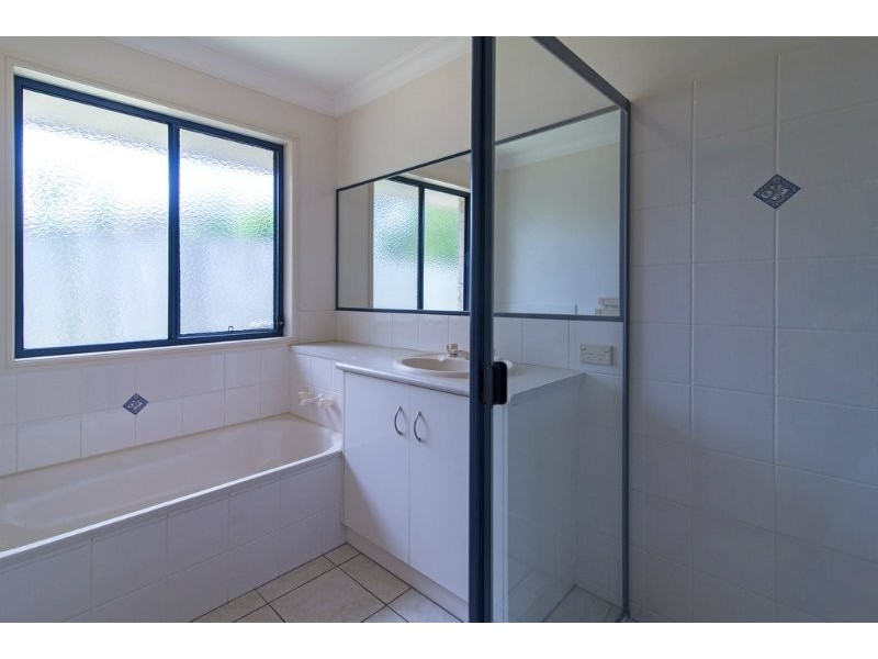 1 Lillian Court, Harristown QLD 4350