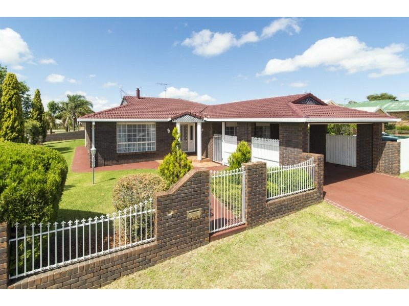 19 Fern Drive, Kearneys Spring QLD 4350