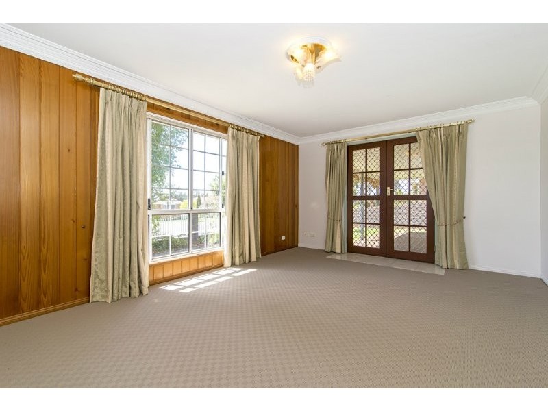 19 Fern Drive, Kearneys Spring QLD 4350