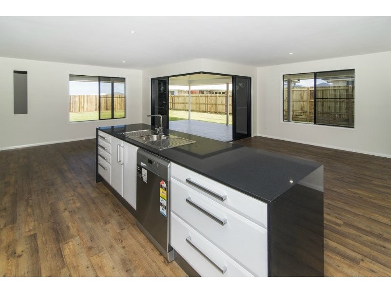 32 Ferguson Road, Westbrook QLD 4350