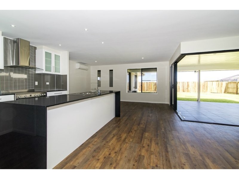 32 Ferguson Road, Westbrook QLD 4350