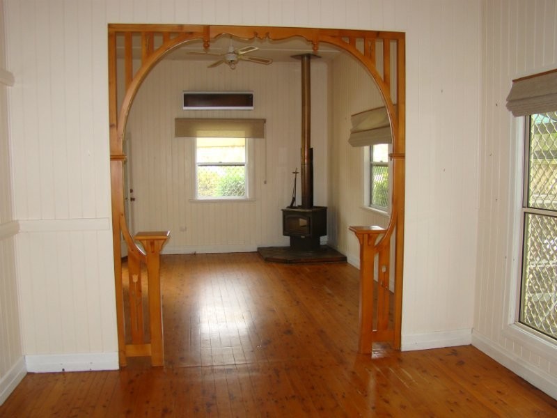 37 Hume Street, Pittsworth QLD 4356