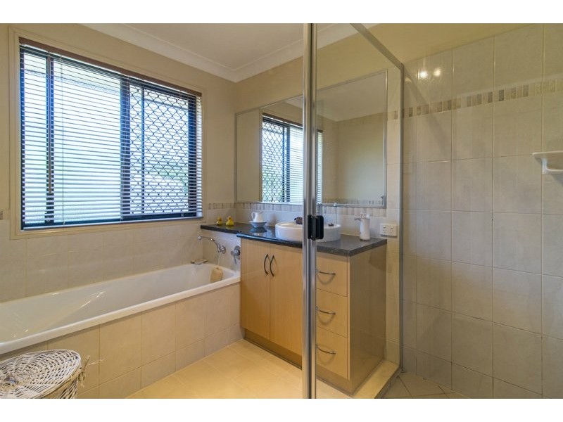 22 Penfolds Road, Murphys Creek QLD 4352