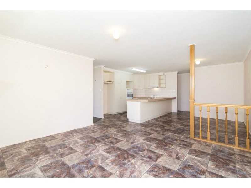 5 Dandelion Drive, Middle Ridge QLD 4350