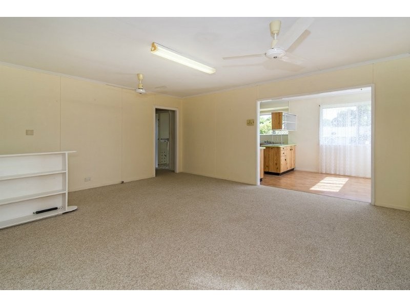 31 Loch Street, Centenary Heights QLD 4350