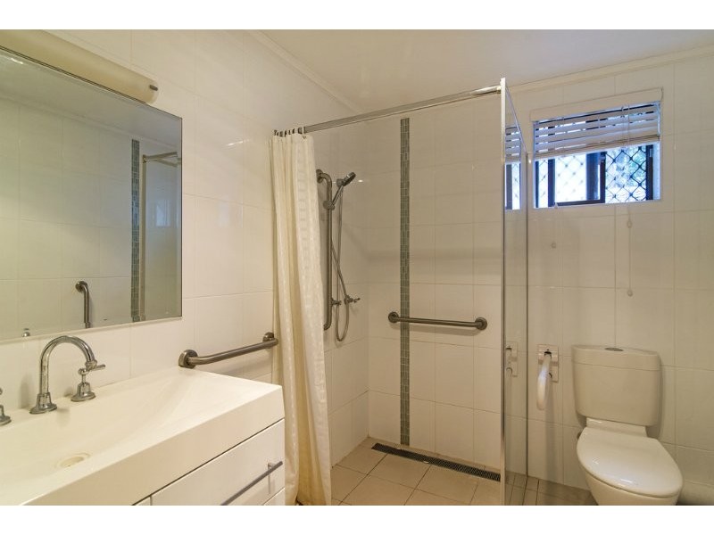 2/5 Murlali Court, East Toowoomba QLD 4350