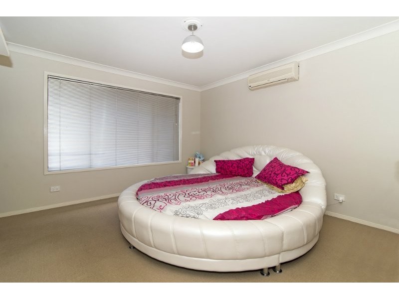 627 Hume Street, Kearneys Spring QLD 4350