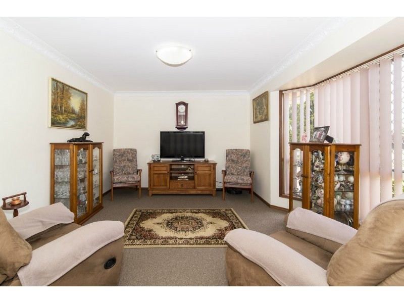 9 Florence Street, Harristown QLD 4350