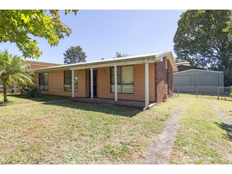 59 Wine Drive, Wilsonton Heights QLD 4350