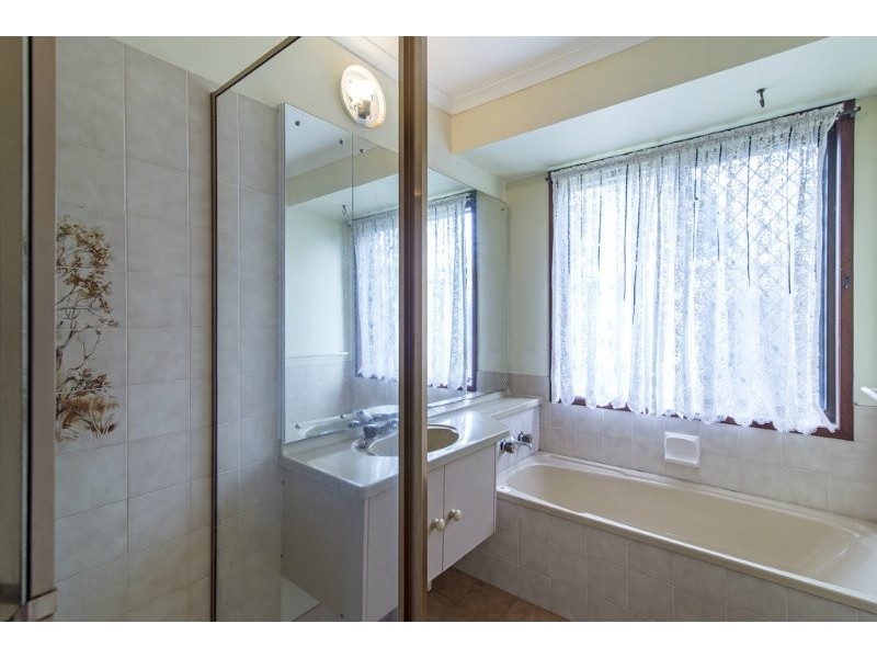 15 Moselle Court, Wilsonton Heights QLD 4350