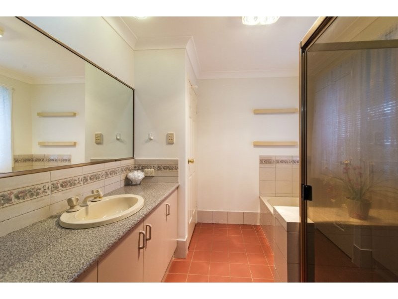 11 Joalcon Court, Westbrook QLD 4350