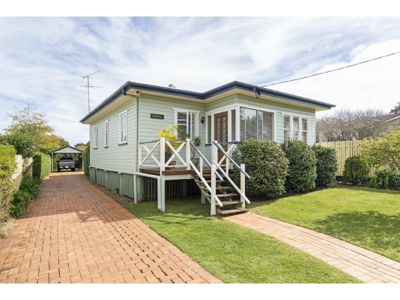 53a Mary Street, Mount Lofty QLD 4350