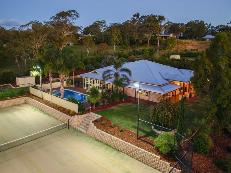 4 Ella Court, Cotswold Hills QLD 4350