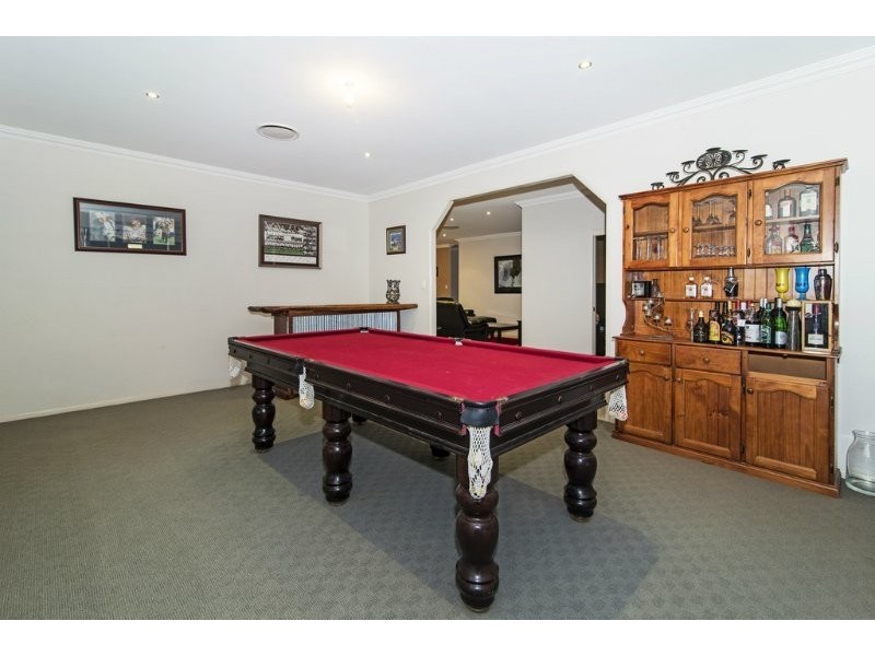 4 Ella Court, Cotswold Hills QLD 4350