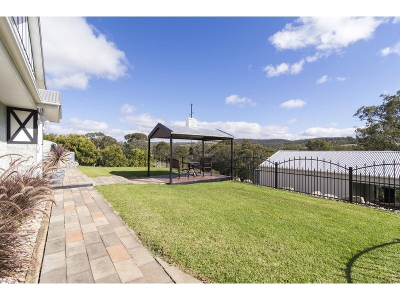 5 Hillview Court, Top Camp QLD 4350