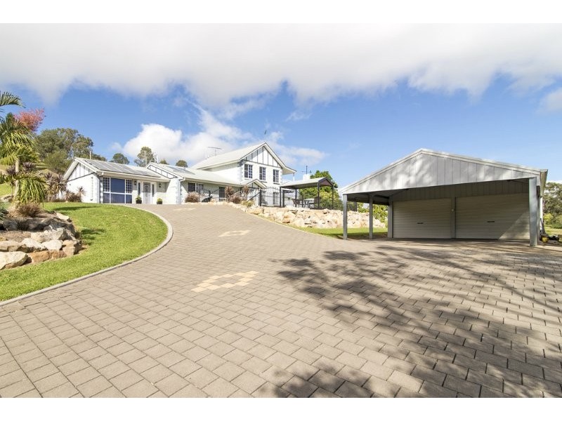 5 Hillview Court, Top Camp QLD 4350