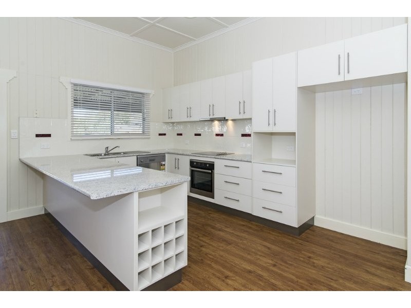 38 Phipps Drive, Meringandan West QLD 4352