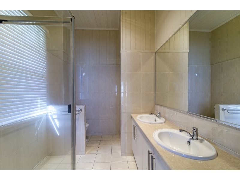 38 Phipps Drive, Meringandan West QLD 4352