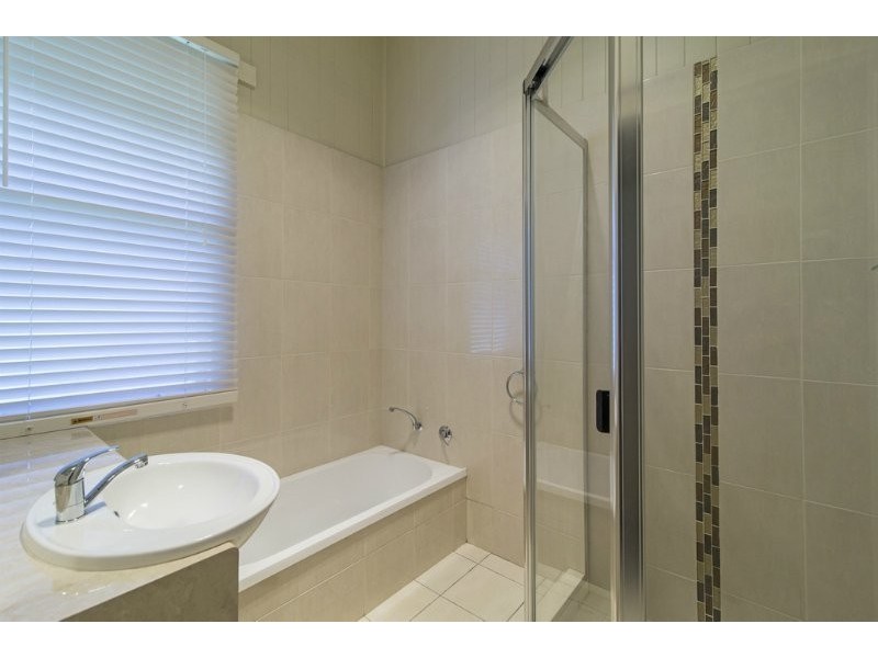 38 Phipps Drive, Meringandan West QLD 4352