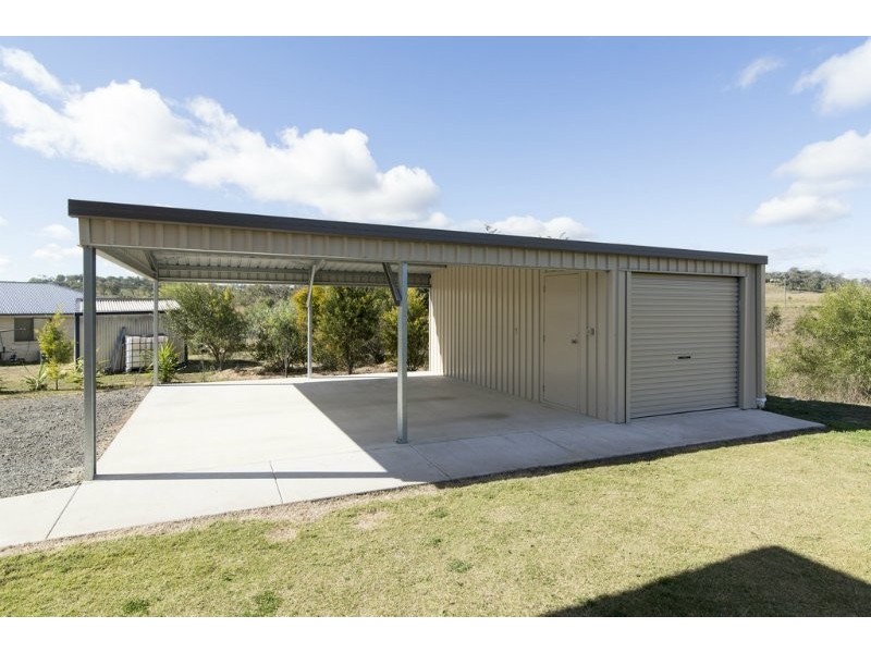 38 Phipps Drive, Meringandan West QLD 4352
