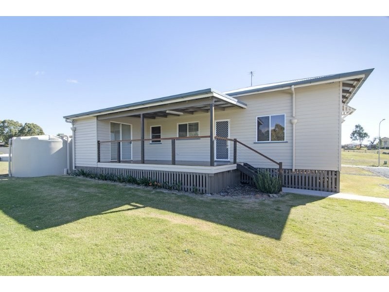 38 Phipps Drive, Meringandan West QLD 4352